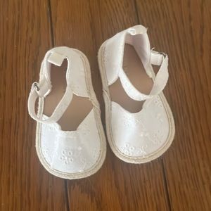 Old navy soft bottom sandals